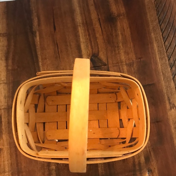 99 Longaberger small basket - Picture 3 of 4